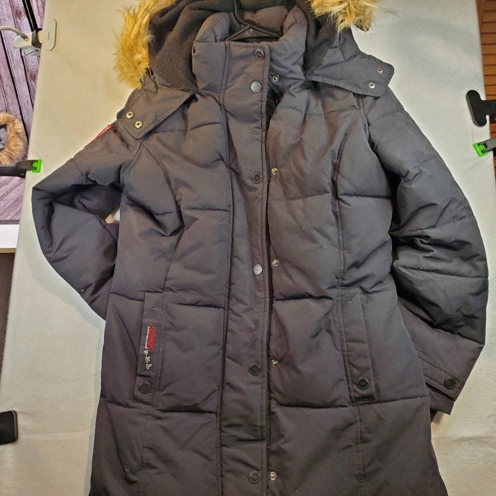 Canada Weather Gear Women Puffer Parka Black Faux Fur Hood Long Coat Size Medium - Picture 3 of 13